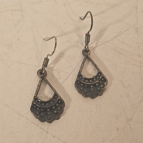 Jewelry - Ruth Bader Ginsburg Dissent Collar Winnicaca Chandelier Earrings